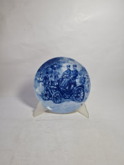 Тарелка декоративная винтажная Berlin Design / Opel Oldtimer &quot;Opel.motiv 5&quot;, фарфор, 19.5 см, Западная Германия, 1983 год.