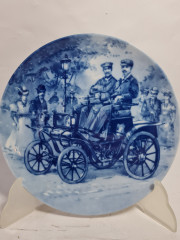 Тарелка декоративная винтажная Berlin Design / Opel Oldtimer &quot;Opel.motiv 5&quot;, фарфор, 19.5 см, Западная Германия, 1983 год.