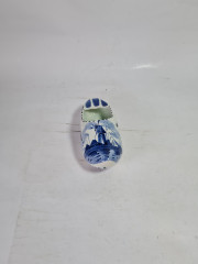 Фигурка винтажная "Башмачок", дельфтский фарфор Delft Blue Holland, 5,5 x 12,5 x 6 см, Голландия, 1960-70гг.