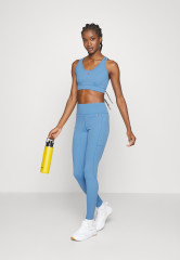 Tommy Hilfiger SORONA MIXED LEGGING Leggings sky cloud СМЕШАННЫЕ ЛЕГГИНСЫ SORONA Леггинсы небо облако