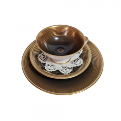 Чайное трио винтажное Furstenberg с вязаной салфеткой в бело-коричневых тонах с золотыми полосками, Германия, 1960-1970гг.