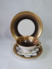 Чайное трио винтажное Furstenberg с вязаной салфеткой в бело-коричневых тонах с золотыми полосками, Германия, 1960-1970гг.