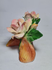 Фигурка винтажная Cesa.R. / Capodimonte By Sarastano, &quot;Две бело-розовые розы на ветке&quot;, фарфор, 20 x 13 x 10 см,  Италия, 1960-1970гг.