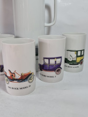 Кувшин со стаканами (5 шт.) Thomas с изображениями ретро автомобилей, фарфор, Германия, 1960-70гг.