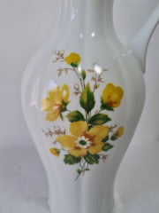 Ваза - кувшин винтажная Royal KPM Bavaria &quot;Желтые цветы&quot;, ручная роспись, фарфор, 12 см, Германия, 1960-70гг.