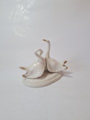 Capodimonte Фарфоровая фигурка &quot;Пара лебедей&quot;,  11смx15см, Италия, 1960-1970гг.