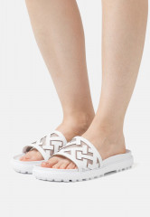 Tommy Hilfiger ELEVATED FLAT  Mules white ПОВЫШЕННАЯ КВАРТИРА Мюли белый