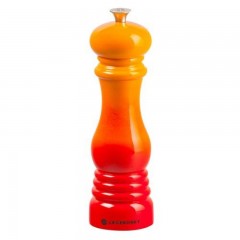 Le Creuset Le Creuset 'Muhlen' Salzmuhle Ofenrot h: 21 cm Соляная мельница Le Creuset "Mills" красная, высота: 21 см
